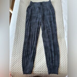 Lululemon joggers